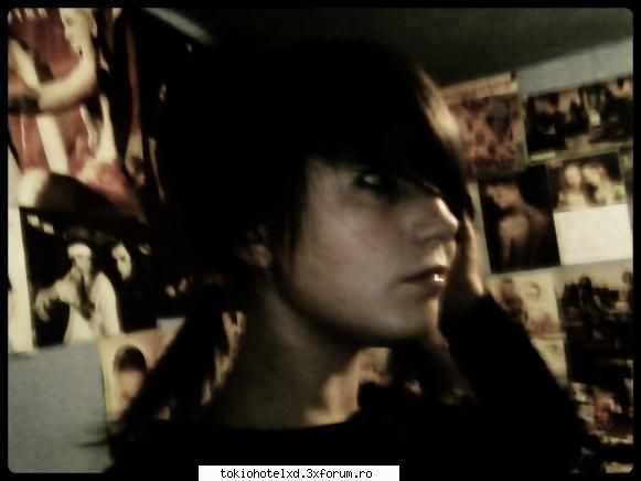 thx.. :rusine: 
n'am poz :rotfl:  :rotfl:  :rotfl: la naiba'n puii mei...:))
