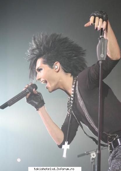 Pics[:x] - sunt noua pe forum asa ca o sa pun si eu o pozik - �Bill Kaulitz�